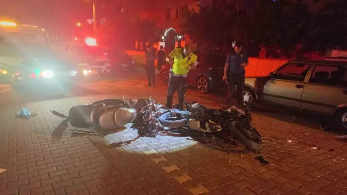 Motosikletler çarpıştı: 4 yaralı