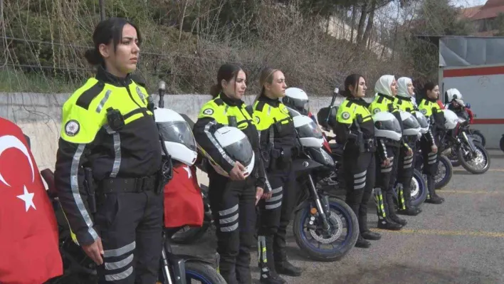 Motosikletli kadın polisler 8 Mart'ta görev başında