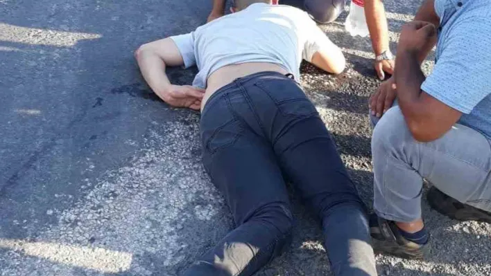 Motosikletten düşen sürücü yaralandı