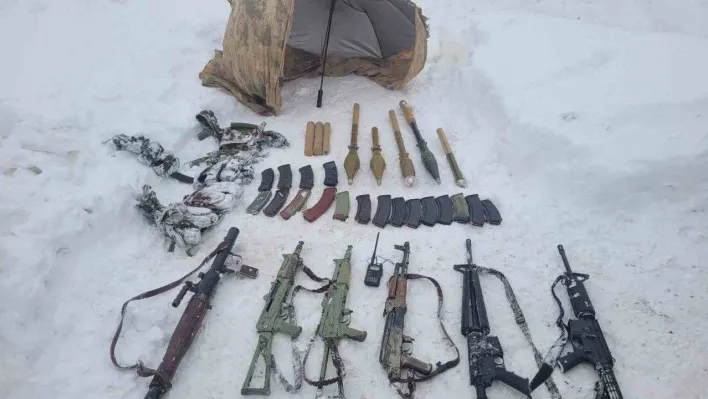 MSB: 'Irak'ın kuzeyindeki Pençe-Kilit Operasyonu bölgesinde tespit edilen 3 PKK'lı terörist, silahlarıyla birlikte Türk Silahlı Kuvvetlerimiz tarafından etkisiz hâle getirildi'