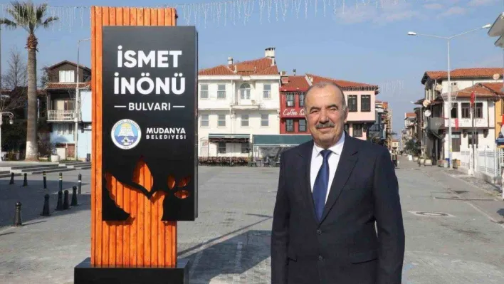 Mudanya'da logolu totem tartışmasına montajlı fotoğraflar damga vurdu