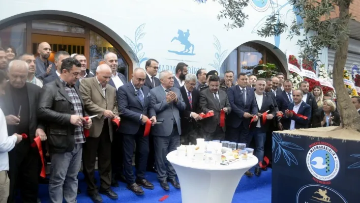 Mudanya Zeytin Kooperatifi satış mağazasını açtı
