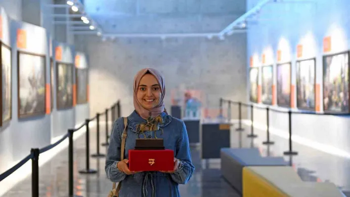 Müzeye girdi, 2 milyonuncu kişi olduğunu öğrendi