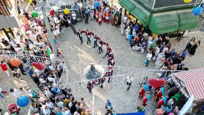 Müzik ve dans İzmit'in dört bir yanında