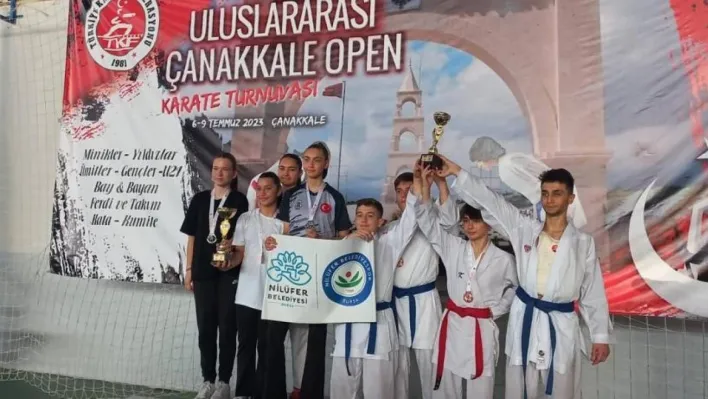 Nilüferli sporcular Karate Turnuvası'ndan ödülle döndü