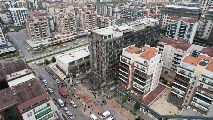 Ofisi yanan vatandaş: 'Yangın gündüz olsaydı felaketi yaşardık'