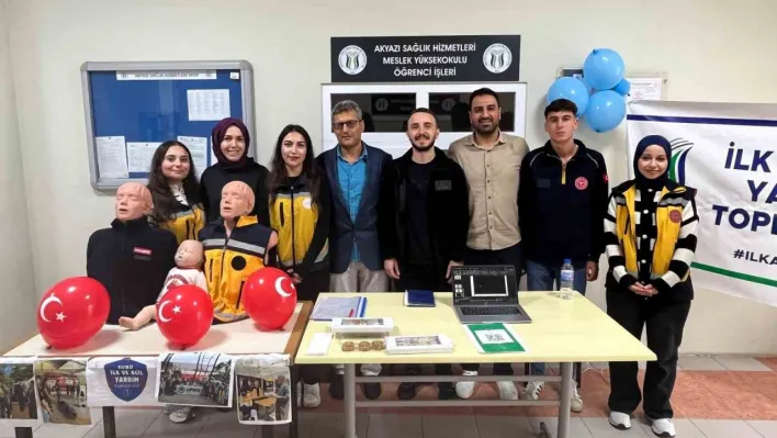 Öğrenci toplulukları stantlarda çalışmalarını tanıttı