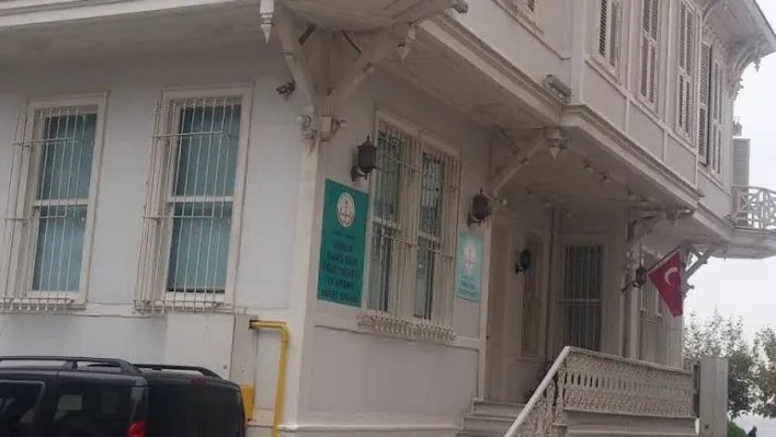 Öğretmenevinde depremzedelere hakaret iddiası