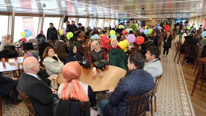 Öksüz ve yetim çocuklar boğaz turu attı