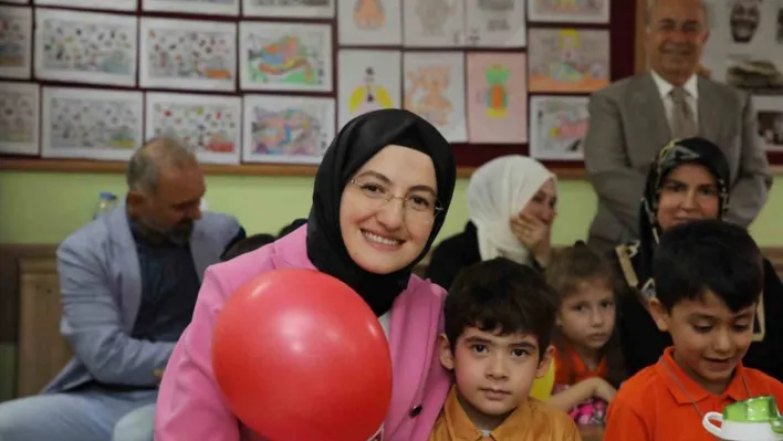 Okula yeni başlayan miniklerin çantaları Akyurt Belediyesi'nden