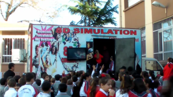 Okullarda 8D Keyfi…