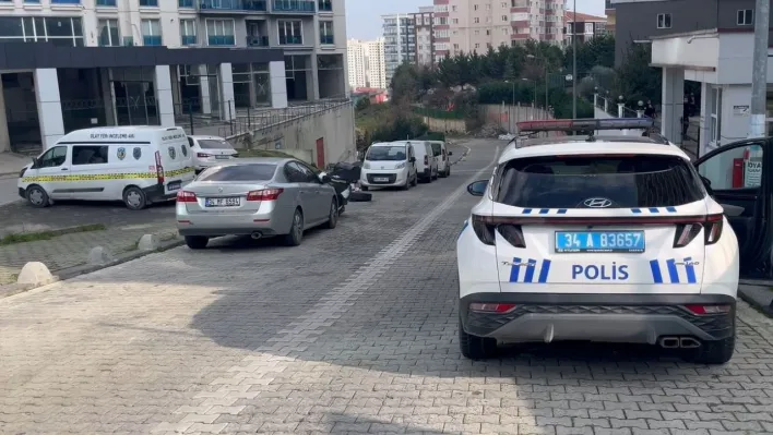 Önce dinî nikahlı eşini bıçakladı, ardından kayınpederini vurdu