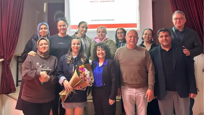 Ortaköy Sezin Öztaş Ortaokulu'nda Sağlıklı Beslenme Semineri Düzenlendi