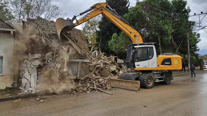 Osmangazi'den mahallelerin çehresini değiştiren yıkım