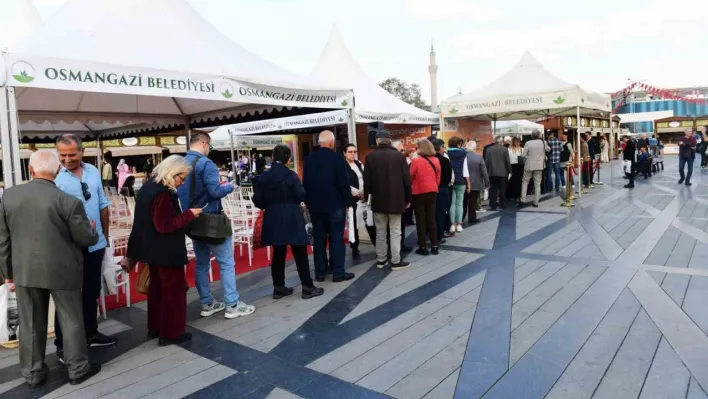 Osmangazi Kitap Fuarı 8'inci gününde de doldu taştı