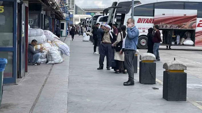 Otogarda ikinci tur seçim yoğunluğu