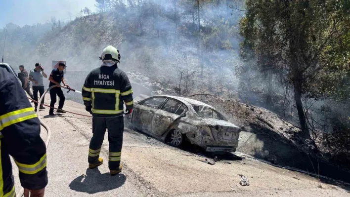 Otomobil istinat duvarına çarptı: Araçta sıkışan baba yanarak can verdi, anne ile oğlu yaralandı