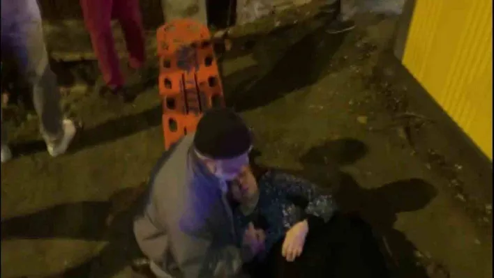 Otomobilin çarpmasıyla inşaat alanına savrulan kadın hayatını kaybetti