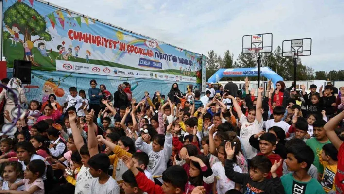 OYAK'ın Maden Metalürji Şirketlerinde gelenekselleşen çocuk tiyatrosu şenliği