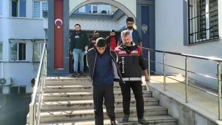 (Özel) Hırsızlar önce yatırlara dua etti, daha sonra muslukları çaldı