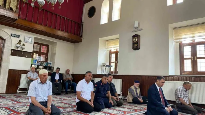 Pazaryeri'nde 15 Temmuz şehitleri için mevlit programı düzenlendi