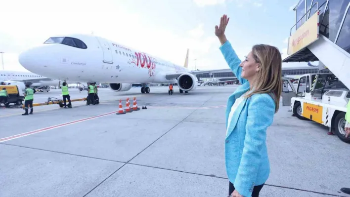 Pegasus'un 100. uçağı 'Cumhuriyet'in ilk rotası Ankara oldu
