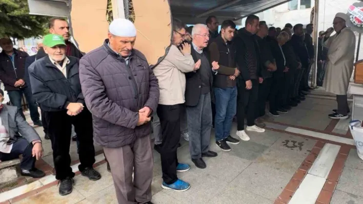 Perde asarken düşen kadın öldü