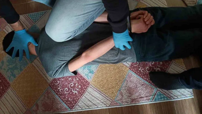 PKK/KCK terör örgütü lehine slogan atan şahsılara yönelik operasyon: 17 gözaltı