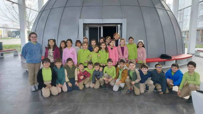 Planetaryum'a miniklerden yoğun ilgi