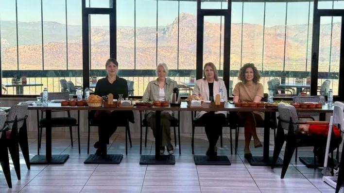 Polis Eşleri Derneği Osmaneli'nde üye çalışmalarını güçlendirdi