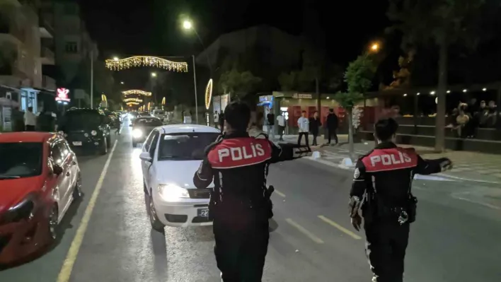 Polisin denetiminde araç ve sürücülere 44 bin 518 TL ceza kesildi