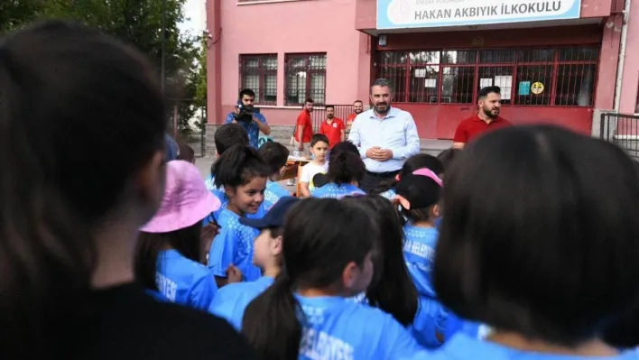 Pursaklar Belediye Başkanı Çetin: 'Çocukların yeteneklerini keşfetmekle mükellefiz'