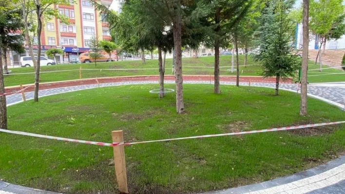 Pursaklar yenilenen park alanlarıyla nefes alıyor