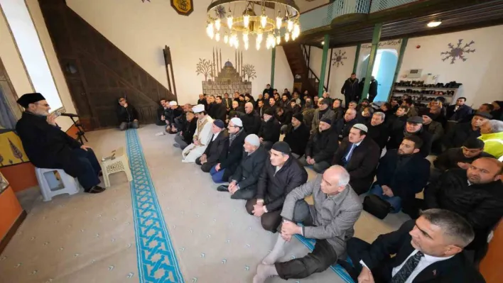 Restorasyonu tamamlanan tarihi Karahoca Camii ibadete açıldı