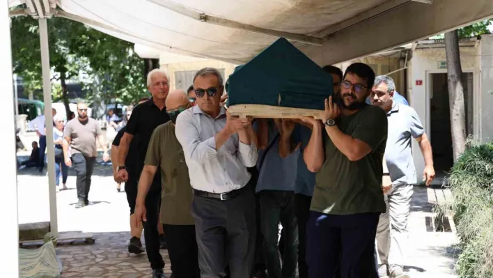 Rize'de meydana gelen uçak kazasında hayatını kaybeden pilot son yolculuğuna uğurlandı