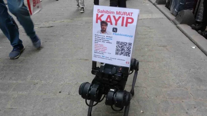 Robot Köpek Jidoka Dog Taksim'de ilgi odağı oldu: Darbuka eşliğinde oynadı