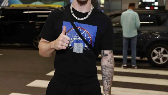 Ryan Kent İstanbul'da