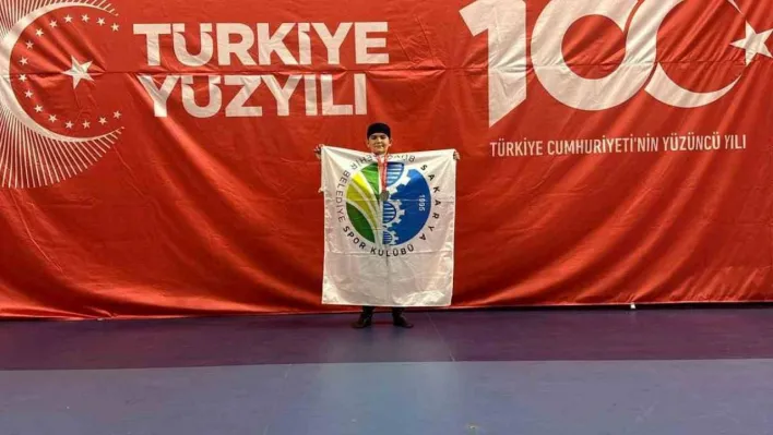 Sakarya Büyükşehir'in minik sporcusundan derece geldi