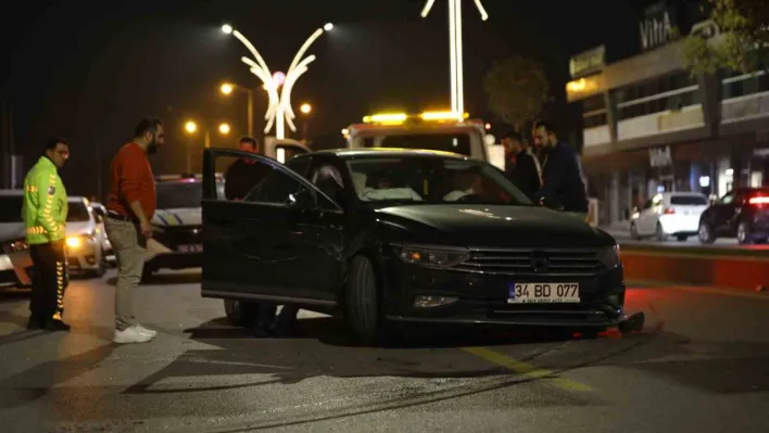 Sakarya'da hareketli dakikalar: Uyuşturucu taşıdığından şüphelenilen araç, kilometrelerce kovalandı