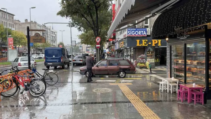 Sakarya'da sağanak etkili oluyor