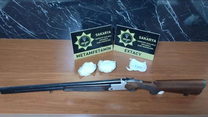 Sakarya'da uyuşturucu operasyonu: 4 tutuklama