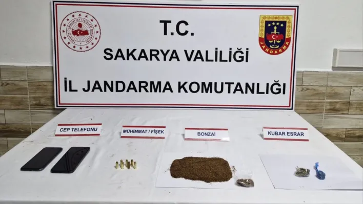 Sakarya'da uyuşturucu operasyonu: 2 şahıs tutuklandı