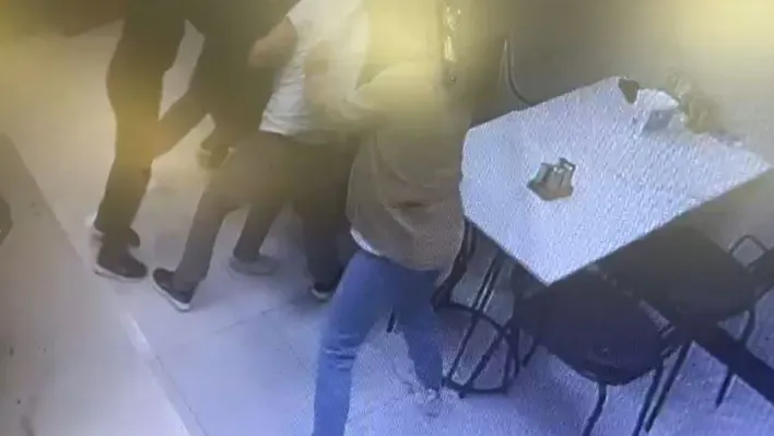 Saldırıya uğradı, sığındığı işletmede kalbinden bıçaklanarak hayatını kaybetti