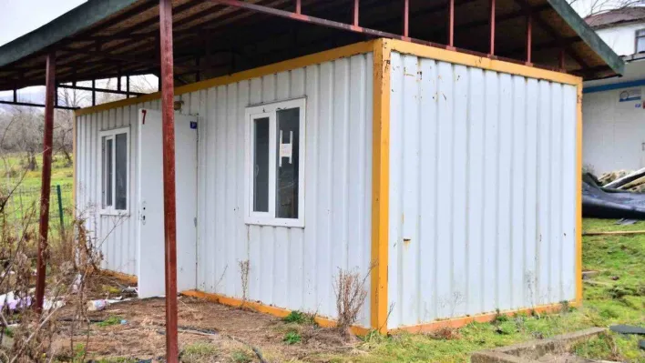 Samsun'daki AFAD konteynerleri deprem bölgesine sevk ediliyor