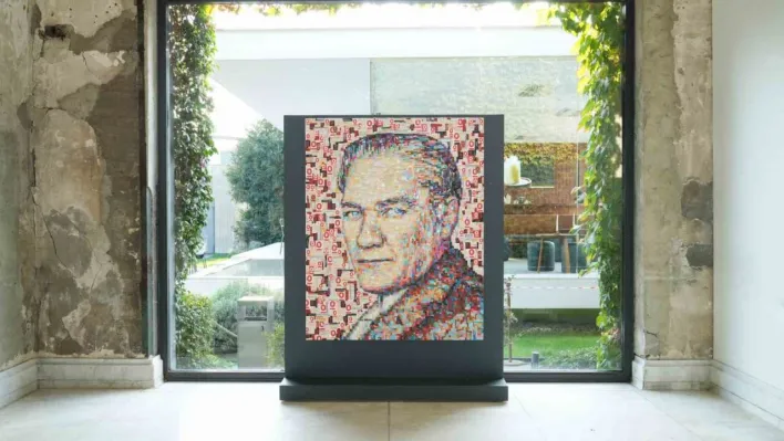 Sanatçı Deniz Sağdıç'tan Espressolab malzemeleriyle ileri dönüşüm Atatürk portresi