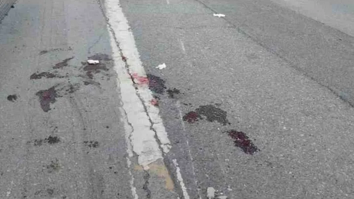 Sancaktepe'de kontrolden çıkan motosiklet bariyerlere çarptı: 1 ağır yaralı