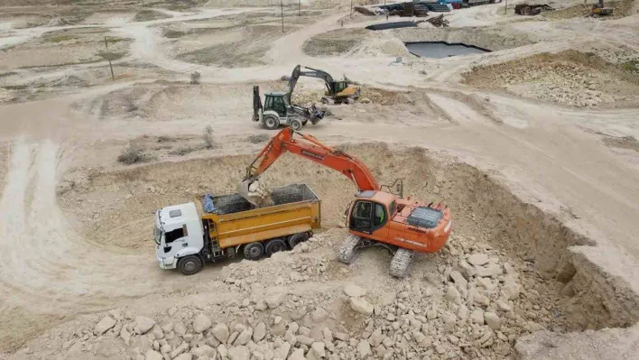 Şanlıurfa'nın Birecik ve Eyyübiye ilçelerinde kalıcı konutların inşasına başlandı