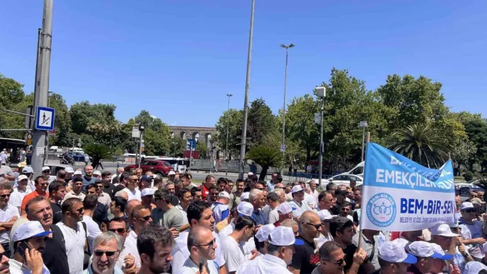 Saraçhane'de İBB çalışanlarından promosyon protestosu