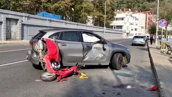 Sarıyer'de 'U' dönüşü yapan otomobil motosikletle çarpıştı: 1 ağır yaralı