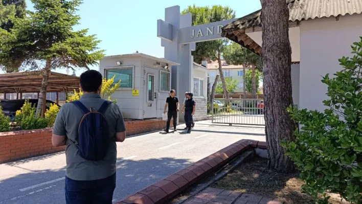 Satın aldıkları araçları teslim alamayan mağdurlar konuştu